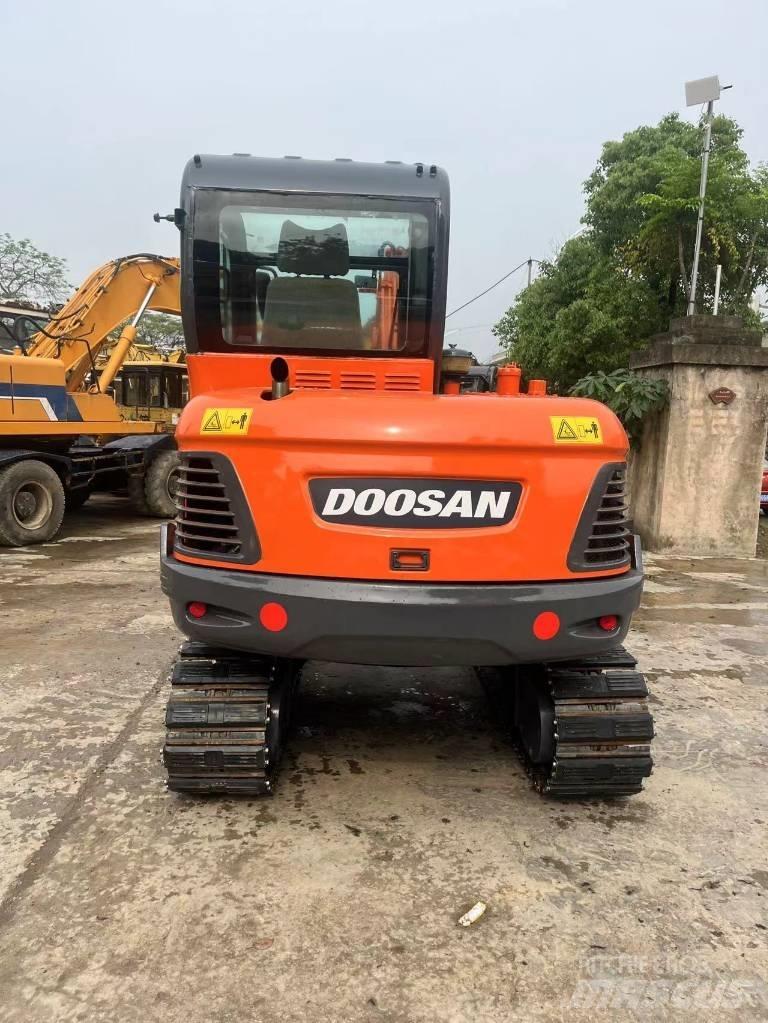 Doosan DX55-9C Mini rýpadla < 7t