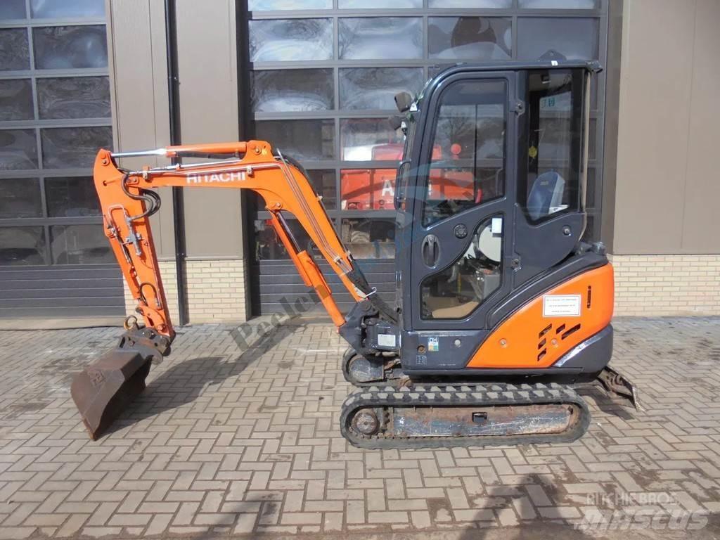 Hitachi Zaxis 18-3 Mini rýpadla < 7t