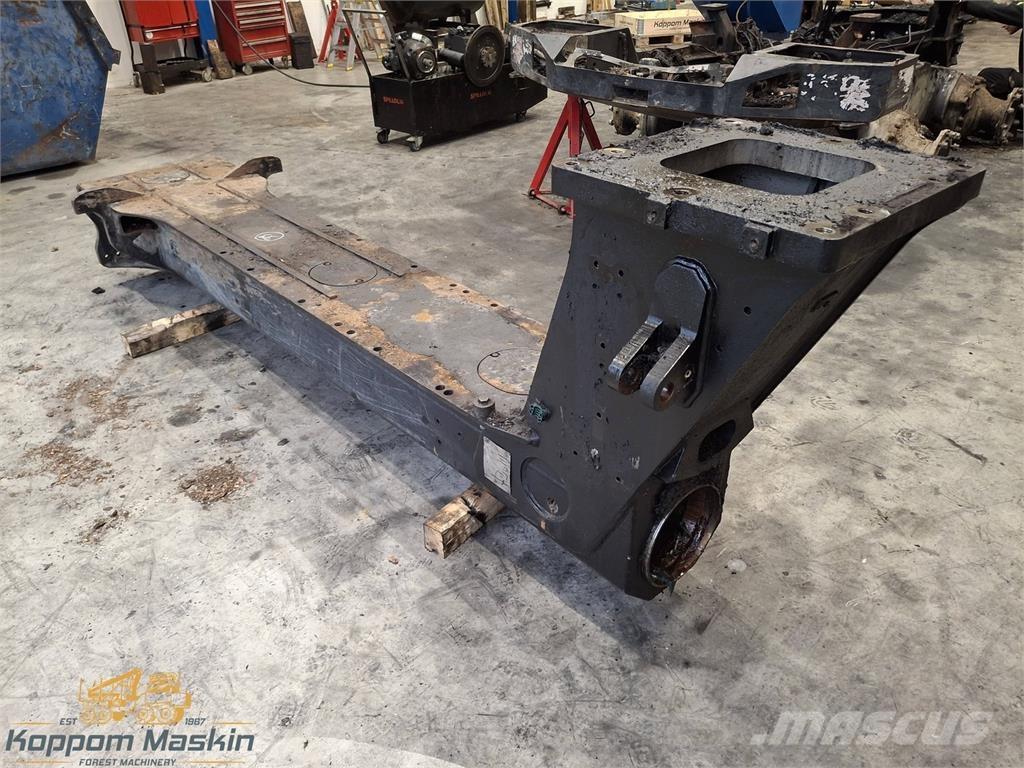 Komatsu 845 Další komponenty