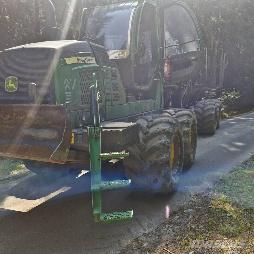 John Deere 1210 G Vyvážecí traktory