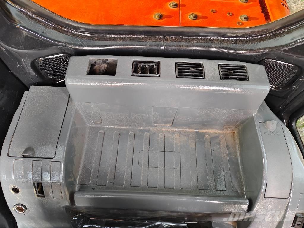 Hitachi ZX 130 LC Pásová rýpadla