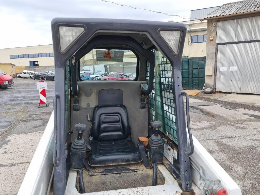 Bobcat S 100 Smykem řízené nakladače