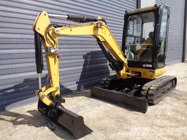 CAT 302.7 D Mini rýpadla < 7t