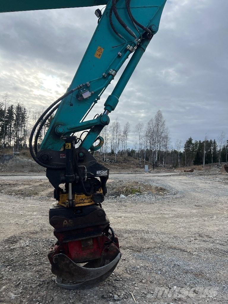 Kobelco SK 210 LC-10 Pásová rýpadla