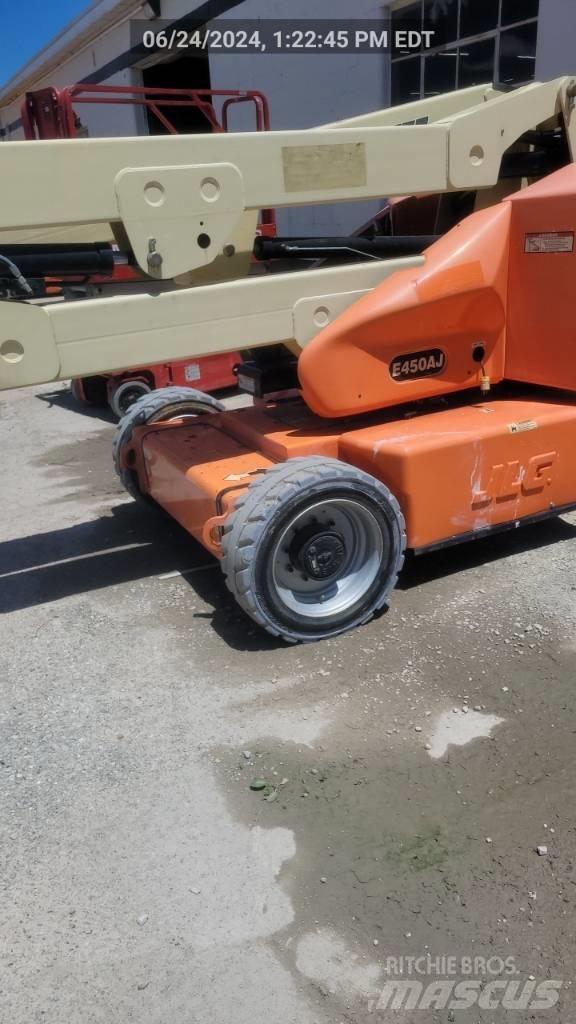 JLG E 450 AJ Kloubové plošiny