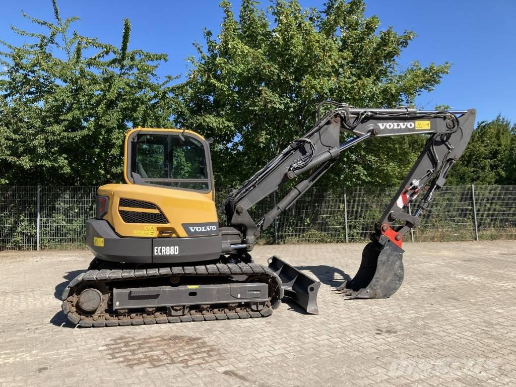 Volvo ECR 88 D Midi rýpadla 7t - 12t