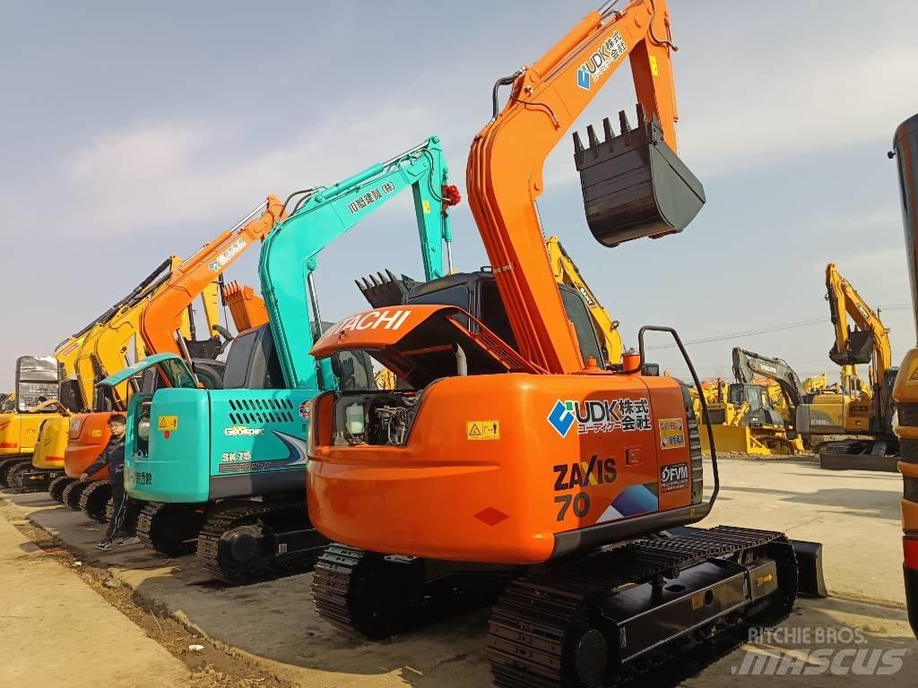 Hitachi ZX 70 Midi rýpadla 7t - 12t