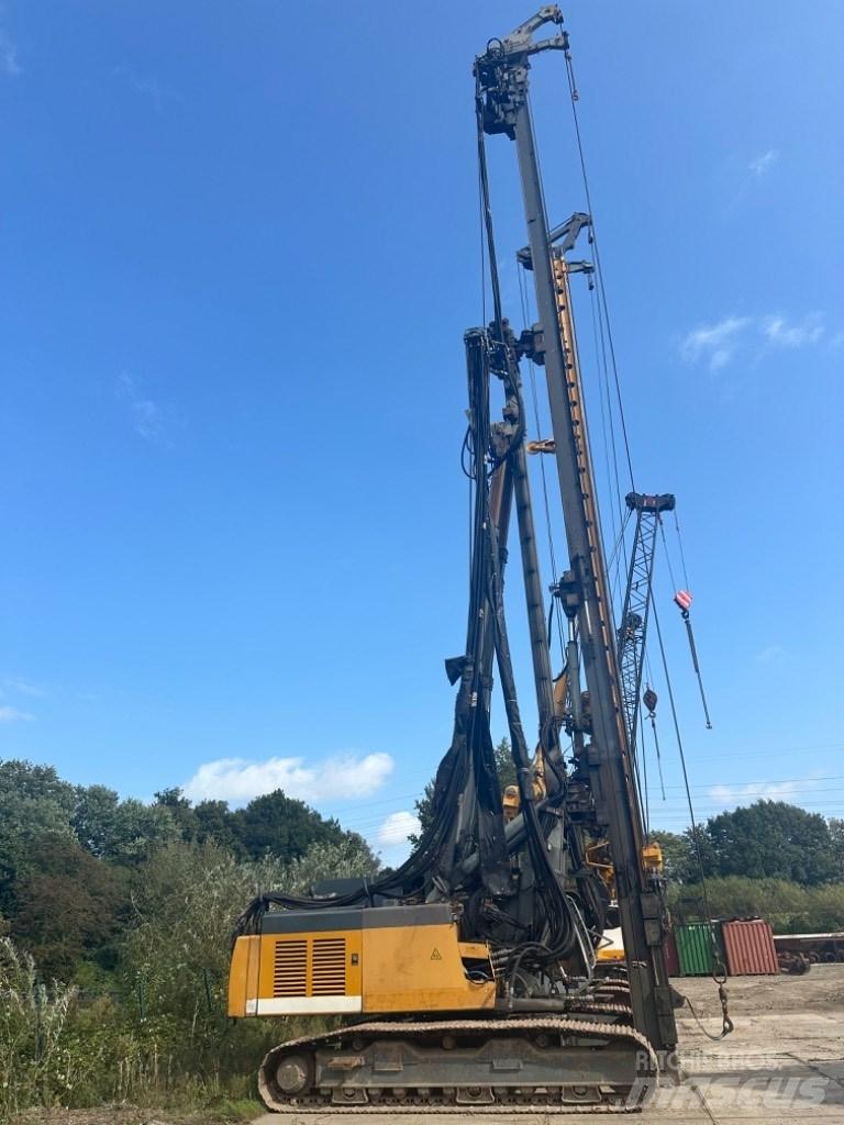 Liebherr LRB 155 Pilířové jeřáby