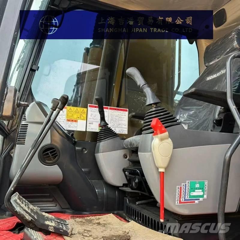 Komatsu PC 220 Pásová rýpadla
