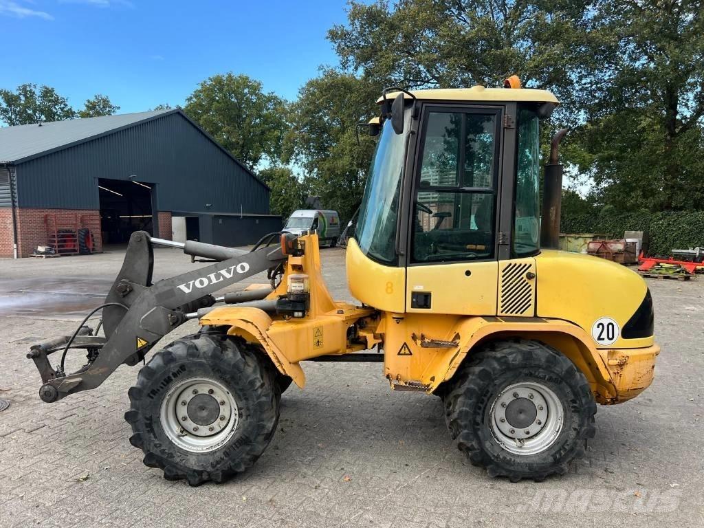 Volvo L 30 B Kolové nakladače