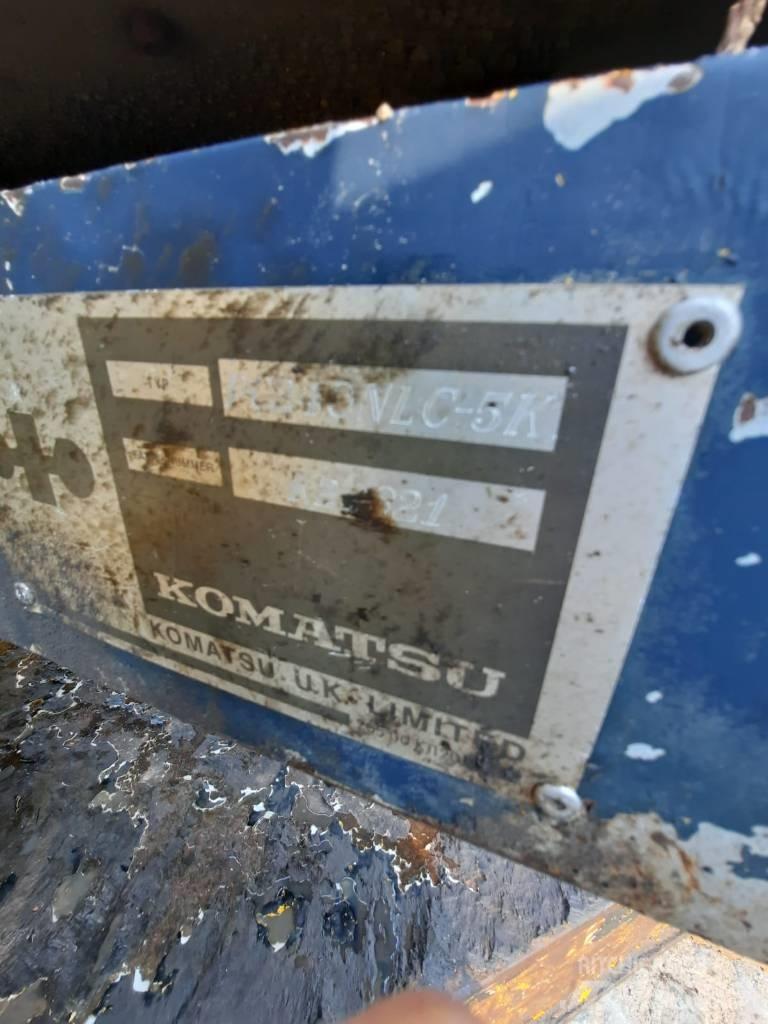 Komatsu PC240NLC-5K Pásová rýpadla