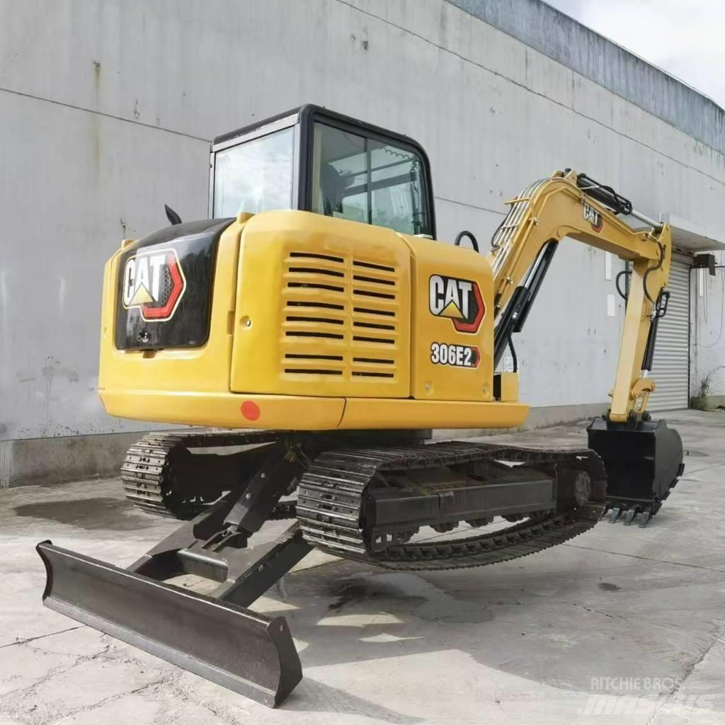 CAT 306E2 Mini rýpadla < 7t