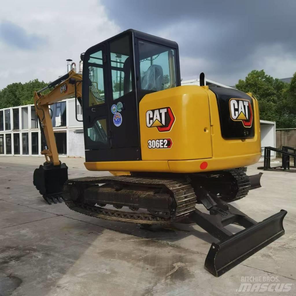 CAT 306E2 Mini rýpadla < 7t