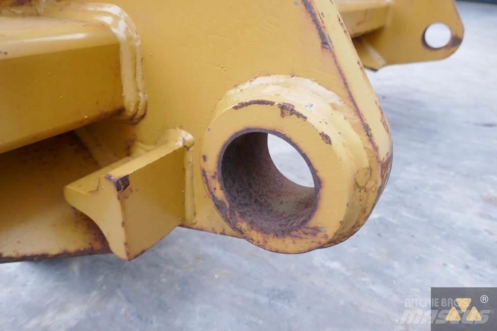 CAT 966/972 Forks Doprava – ostatní