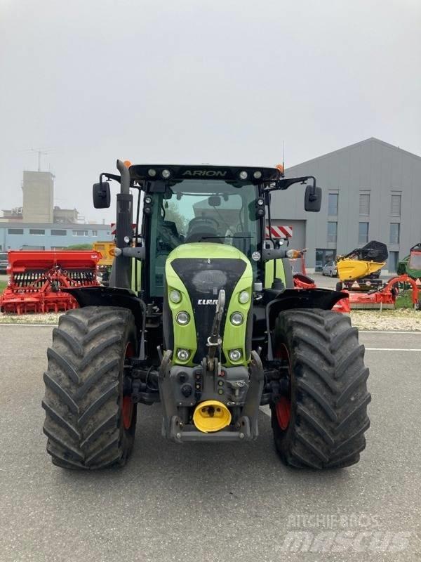 CLAAS Arion 630 Traktory