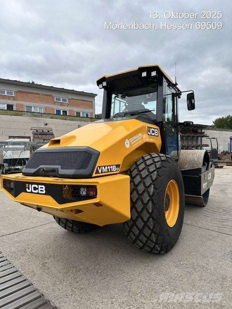 JCB VM118D Válce