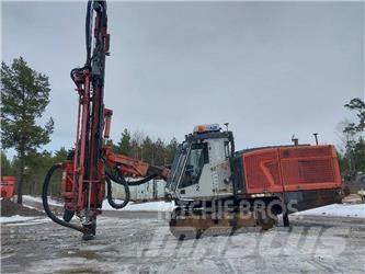 Sandvik DP 1500 i Povrchové vrtací stroje