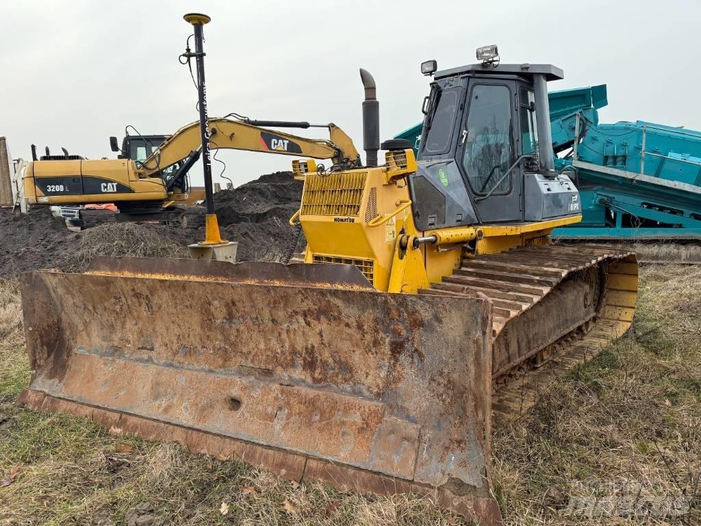 Komatsu D 61 PX-12 Pásové dozery