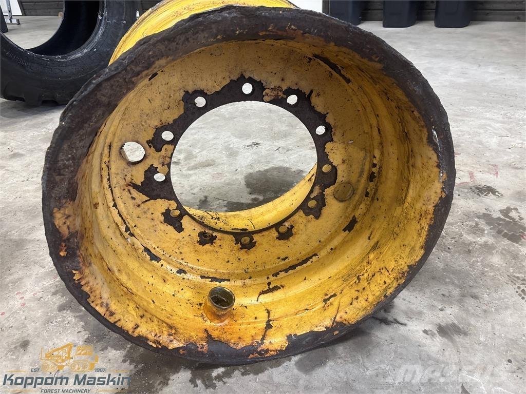 Rottne H20 24x30,5 Pneumatiky, kola a ráfky