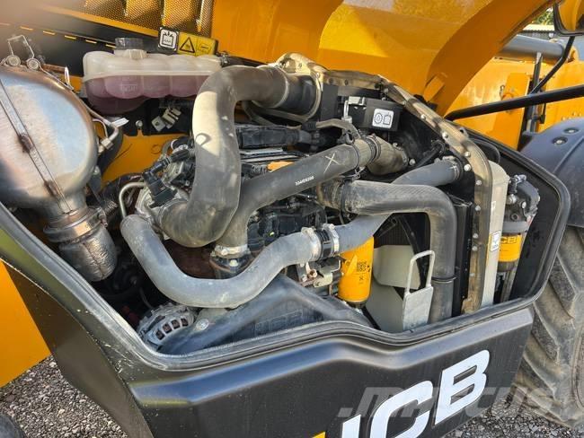 JCB 540-140 Teleskopické manipulátory
