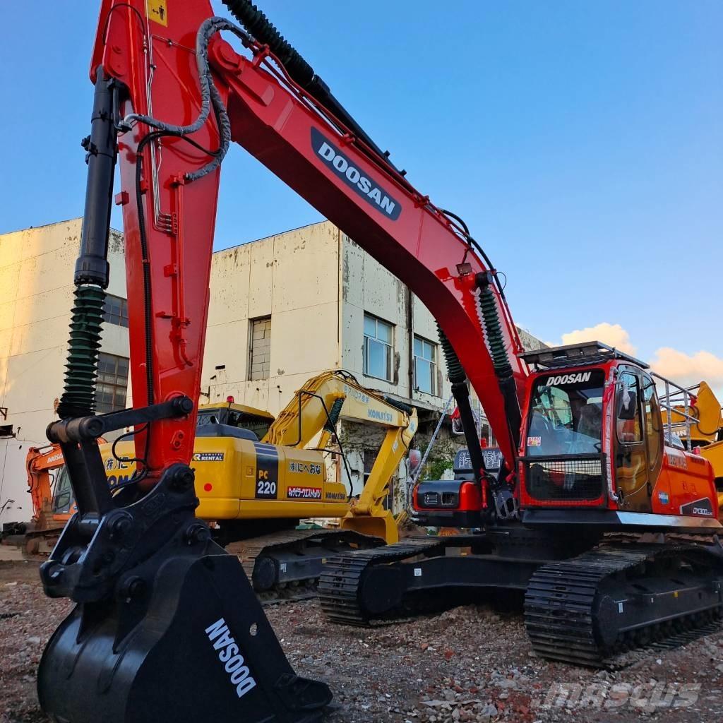 Doosan DX 300 LCA Pásová rýpadla