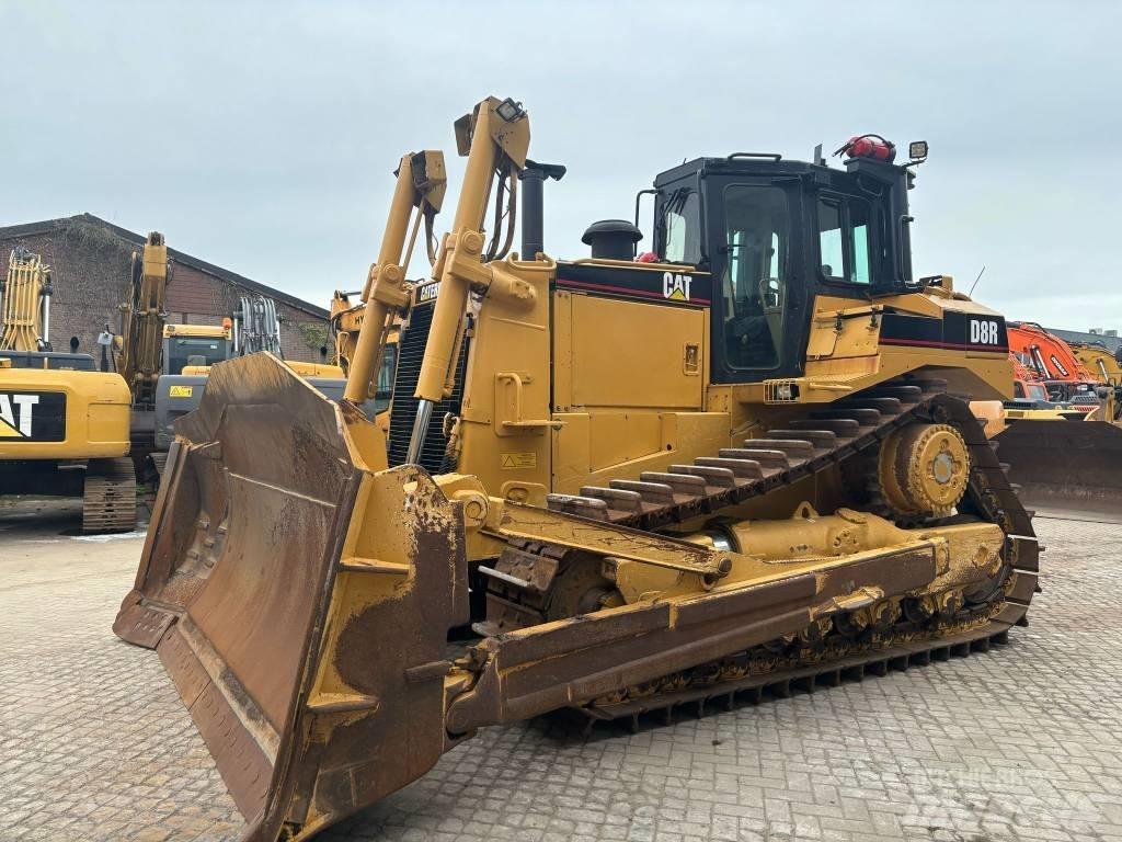 CAT D 8 R Pásové dozery