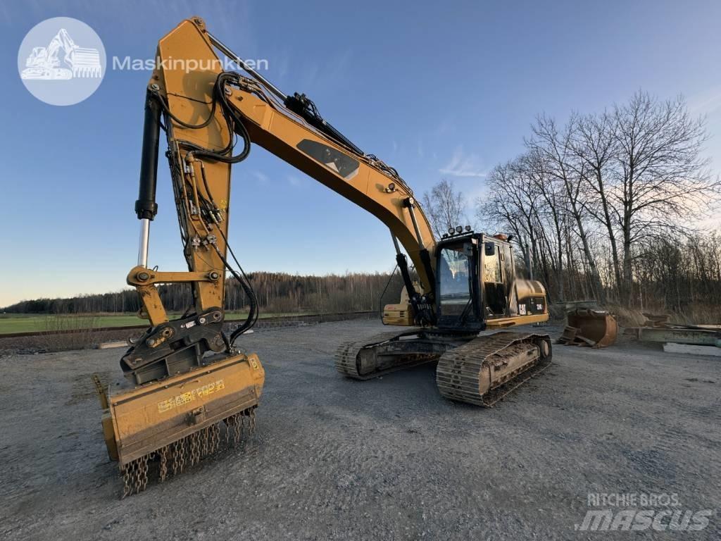 CAT 324 D L Pásová rýpadla