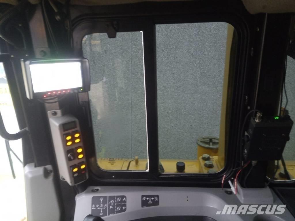 CAT D 6 T LGP Pásové dozery