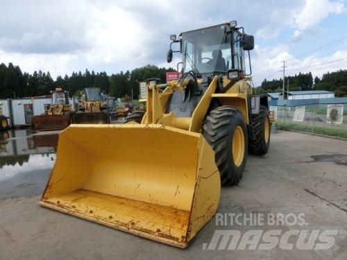 Komatsu WA100-5 Kolové nakladače
