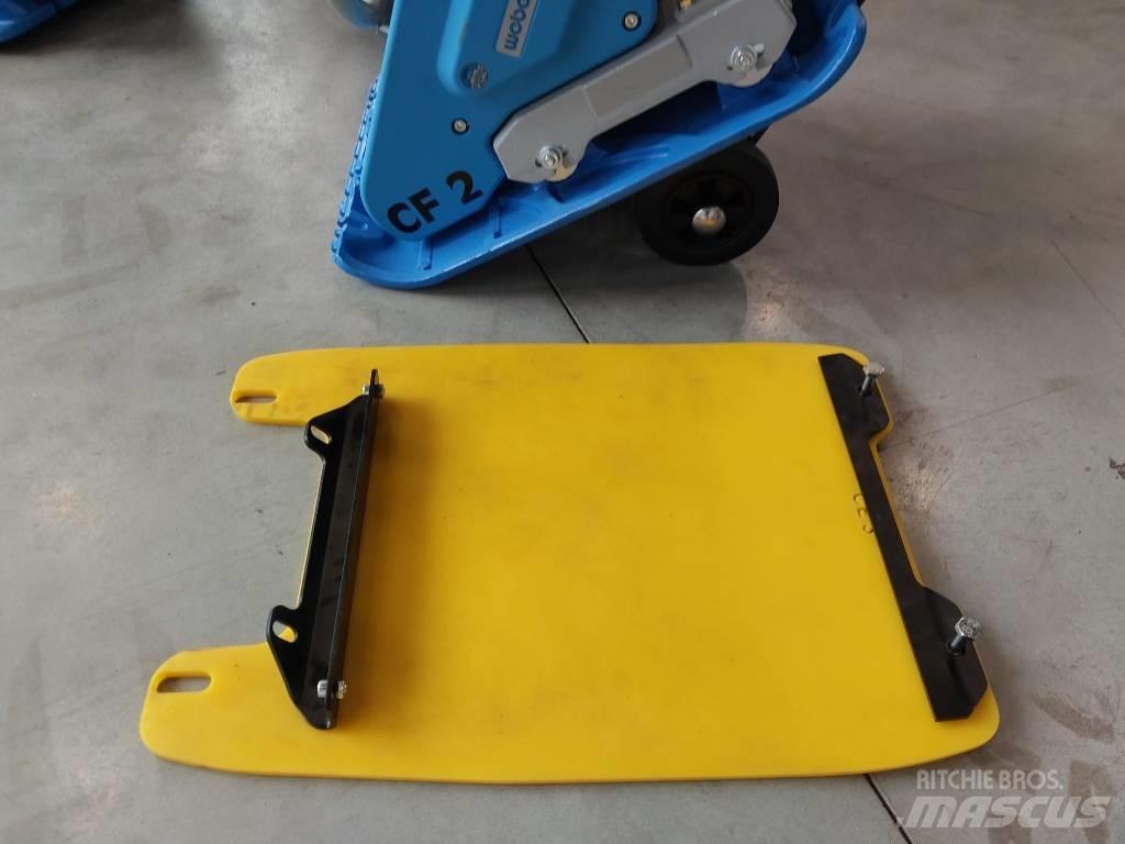 Weber CF2 (83 kg) Půdní kompaktory