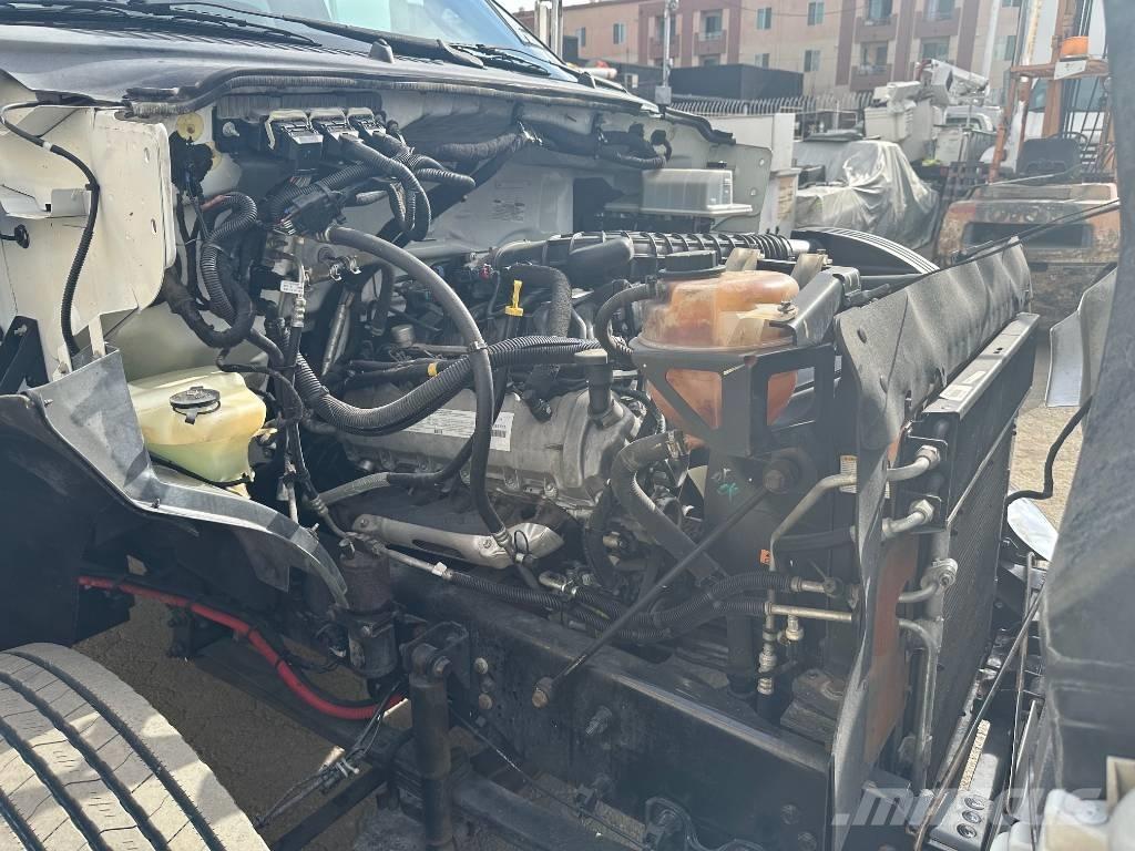 Ford F 650 SD Vozy na dřevní štěpku