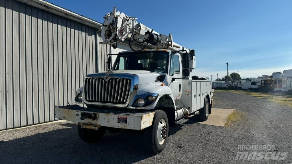 International 7300 Další