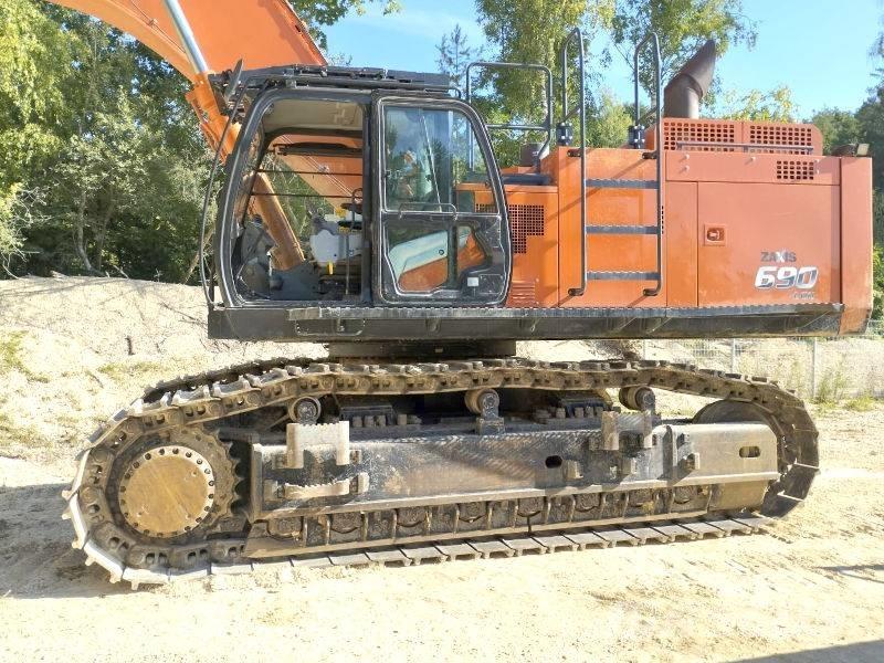 Hitachi ZX 690 LCH-7 Pásová rýpadla