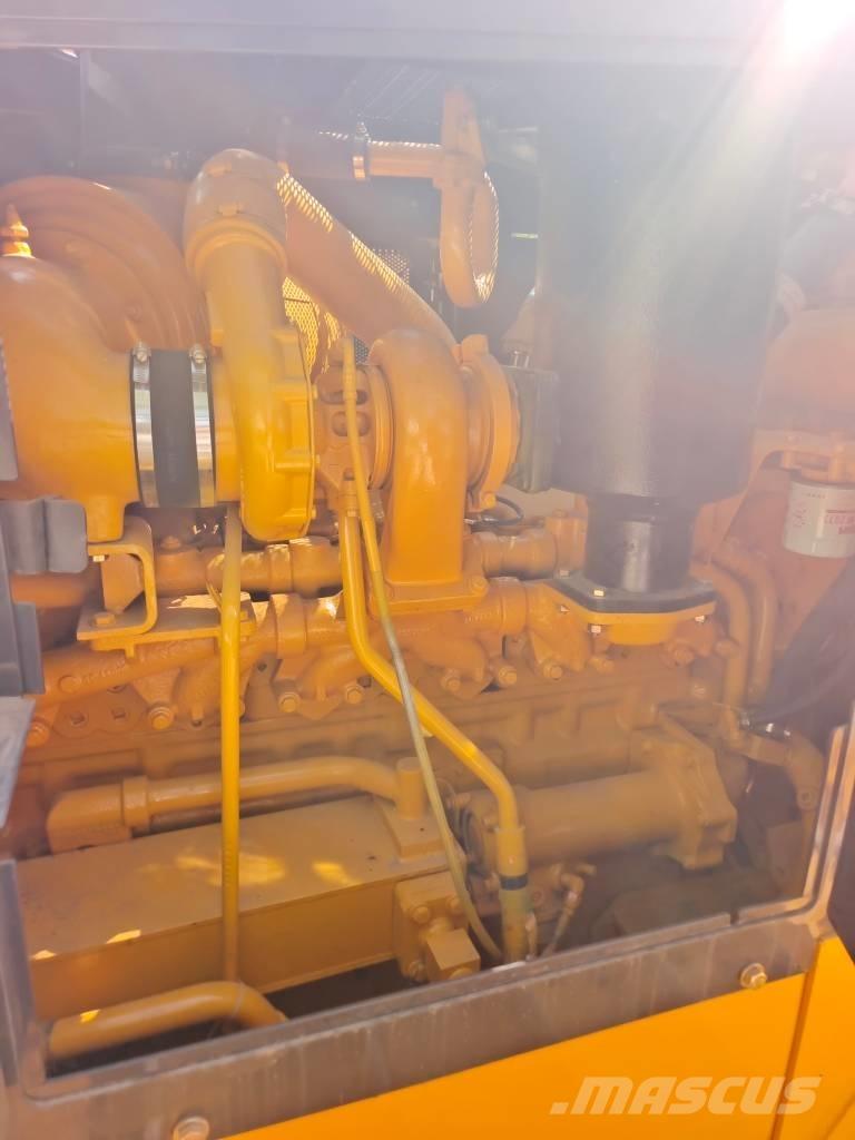 Shantui SD 22 Pásové dozery