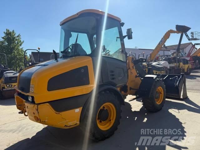 JCB 406 Kolové nakladače