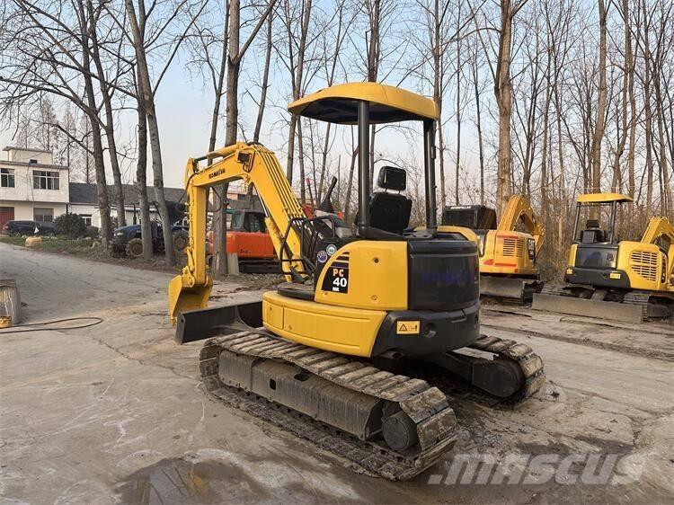 Komatsu PC 40 Pásová rýpadla