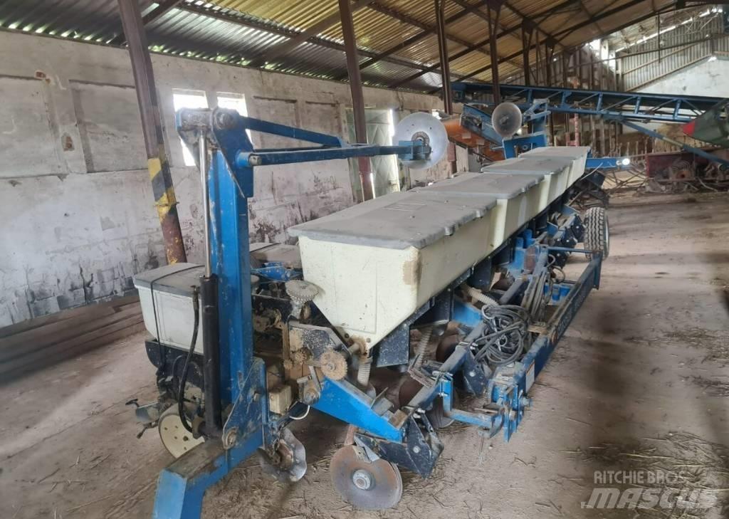 Kinze 3000 Sázecí stroje