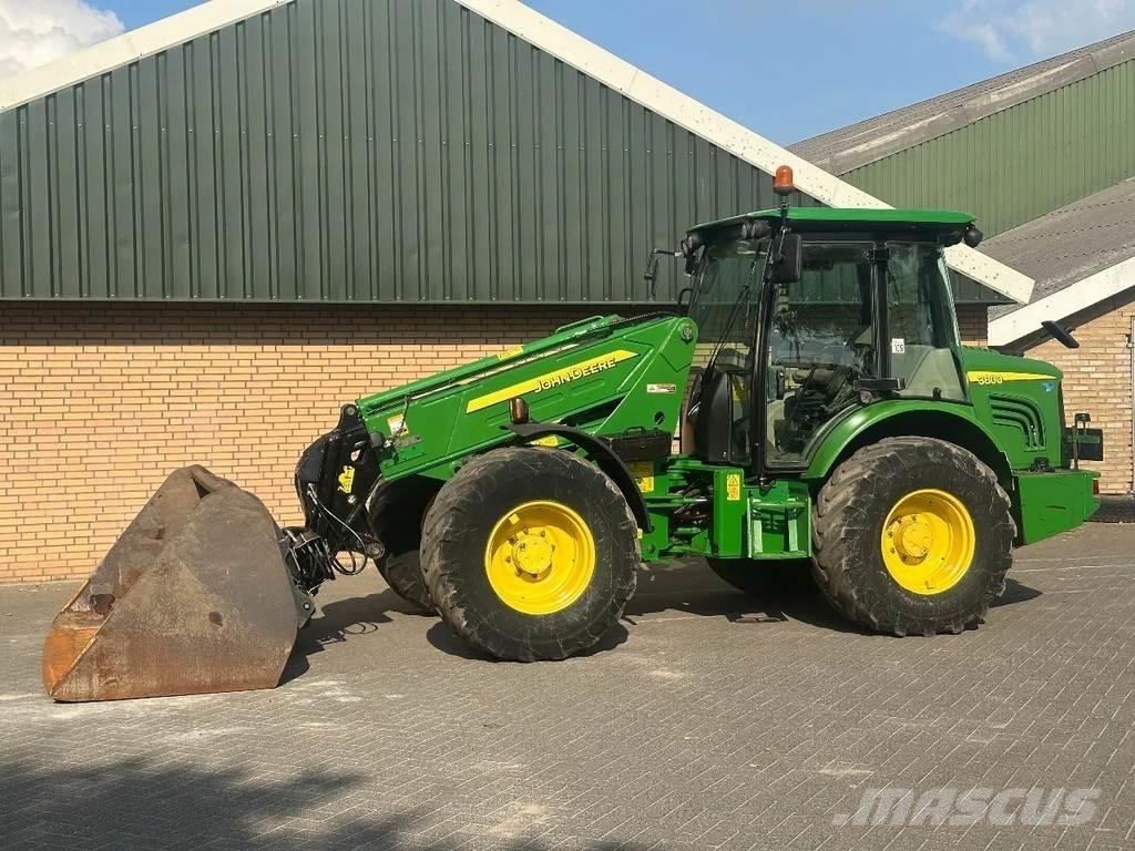 John Deere 3800 Kolové nakladače