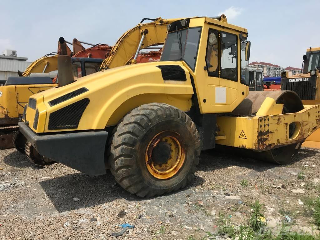Bomag 219 D Tahačové válce