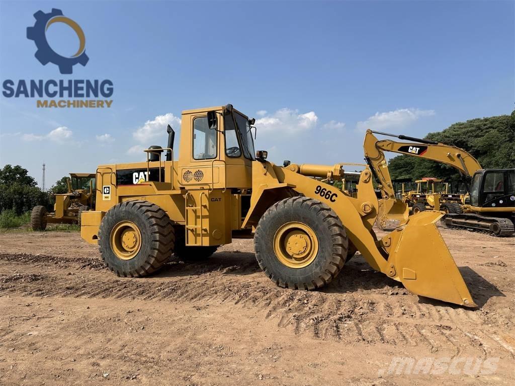 CAT 966 C Kolové nakladače