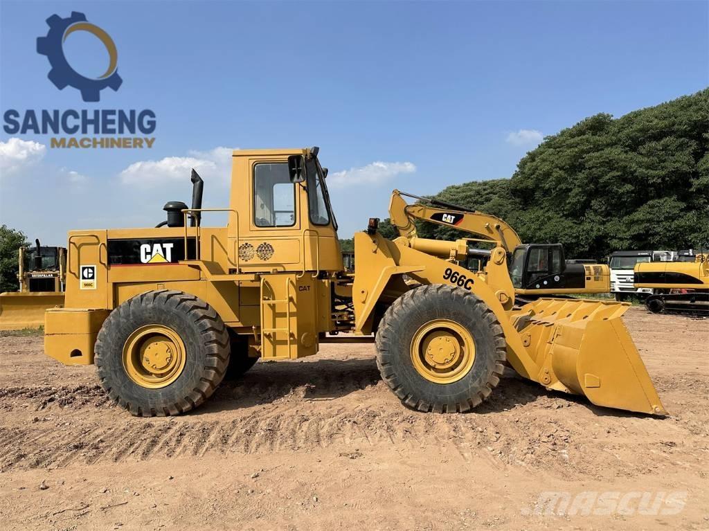CAT 966 C Kolové nakladače