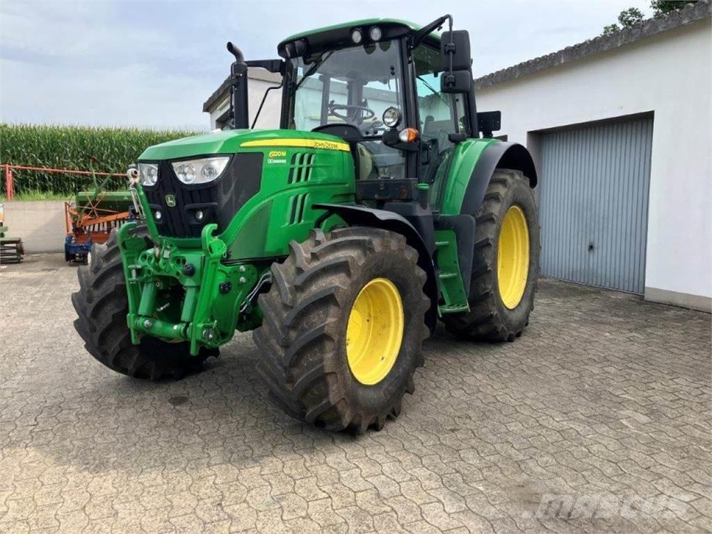 John Deere 6120M Traktory