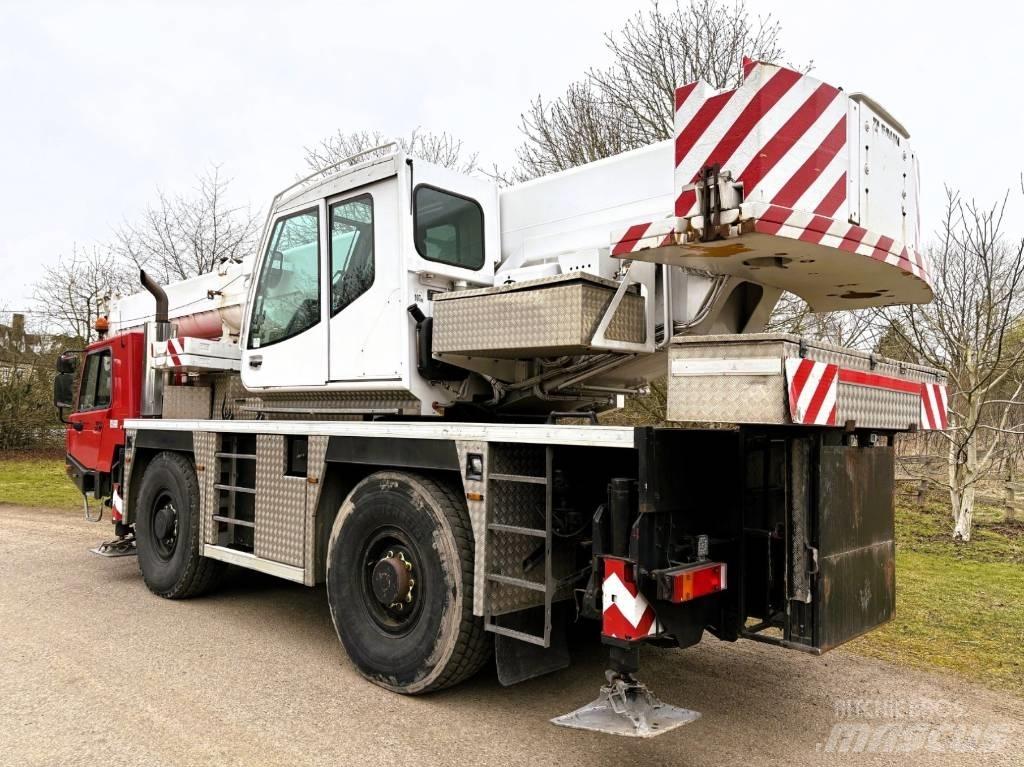 Tadano Faun ATF40G-2 Univerzální terénní jeřáby