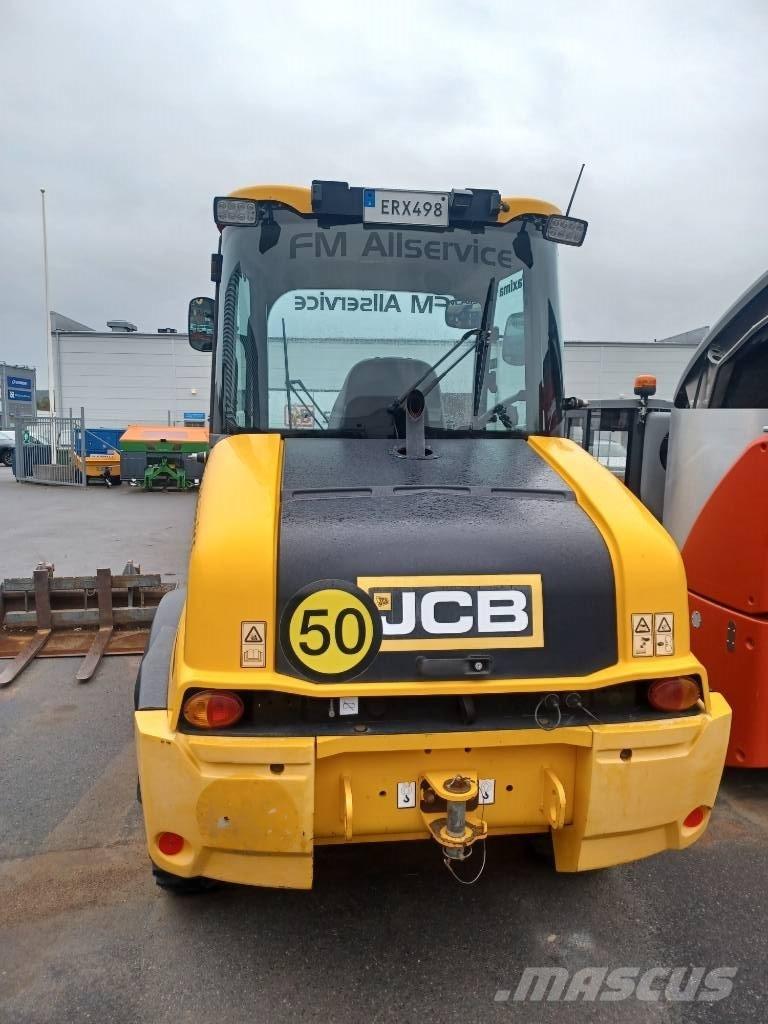 JCB 409 Teleskopické nakladače pro zemědělství