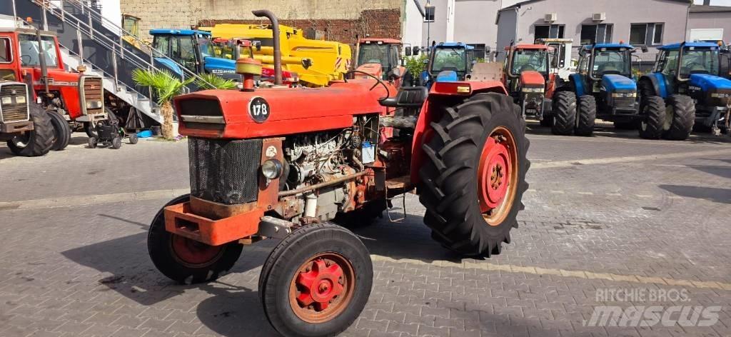 Massey Ferguson 178 Traktory