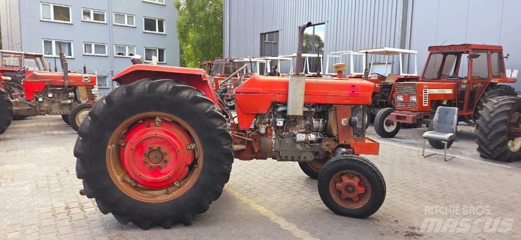 Massey Ferguson 178 Traktory