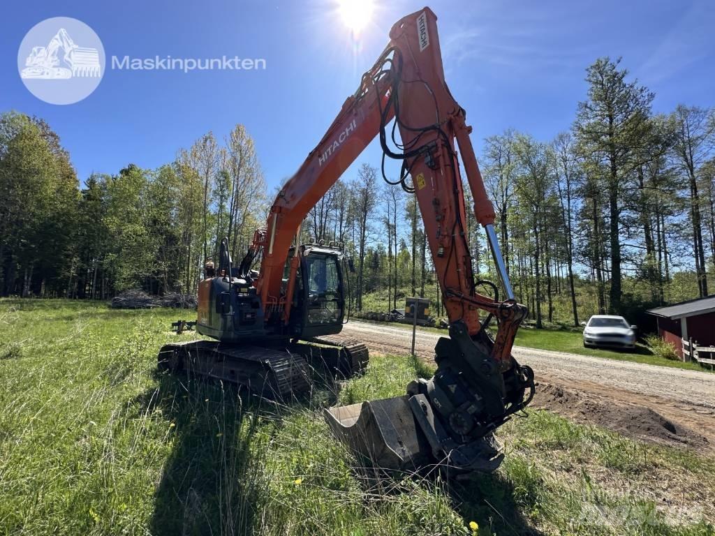 Hitachi ZX 135 US-6 Pásová rýpadla
