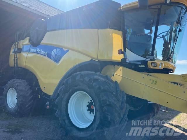 New Holland CX 8060 Sklízecí mlátičky