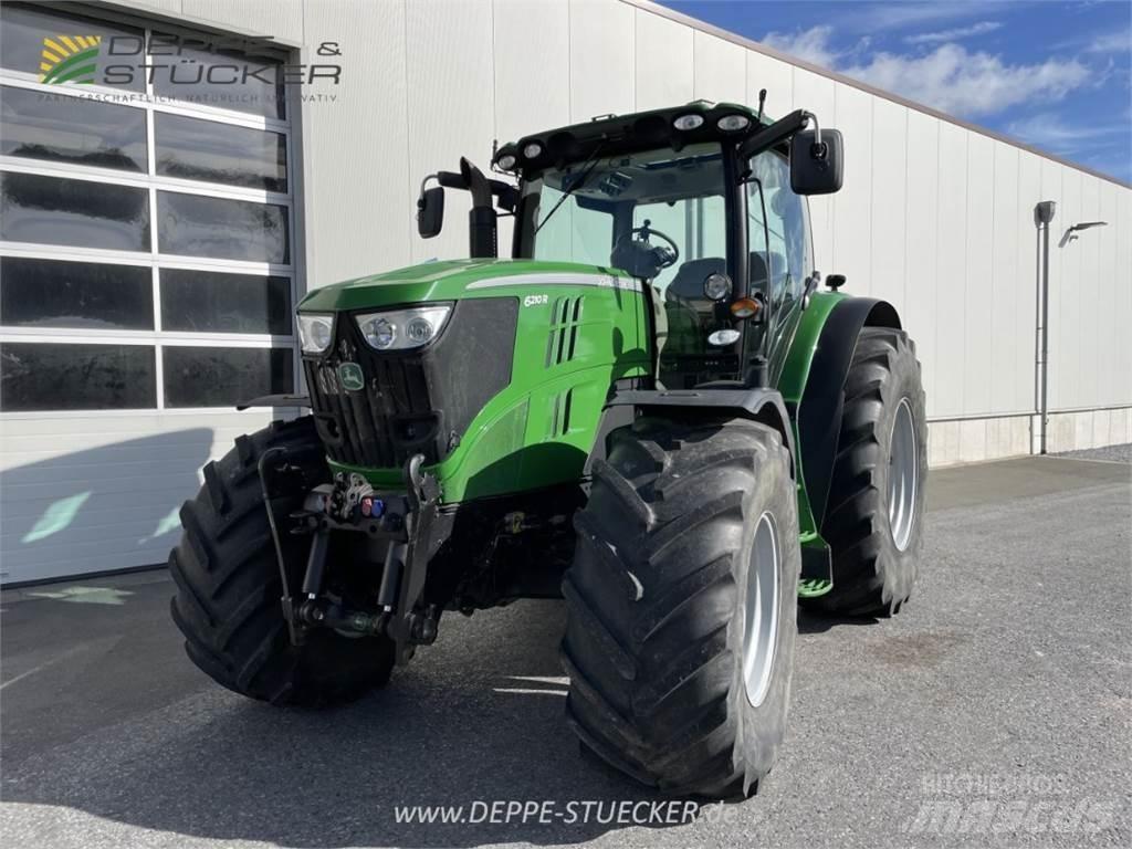 John Deere 6210R Traktory