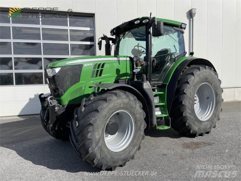 John Deere 6210R Traktory